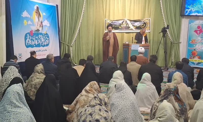 خلوت سه‌روزه دل‌های پاک جوانان با خدا در مسجد دانشگاه دامغان